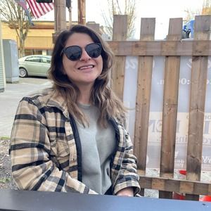 Meet your Posher, Ari